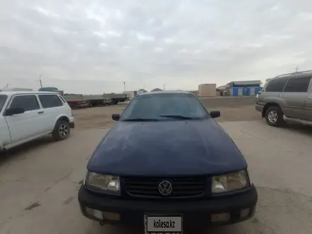 Volkswagen Passat 1995 года за 1 300 000 тг. в Актау