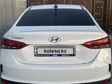 Hyundai Accent 2020 года за 7 050 000 тг. в Кызылорда – фото 2