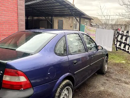 Opel Vectra 1996 года за 530 000 тг. в Алматы – фото 4