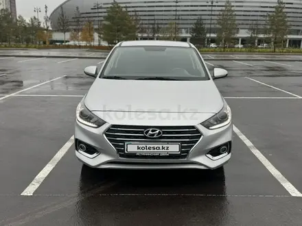 Hyundai Accent 2019 года за 7 600 000 тг. в Астана