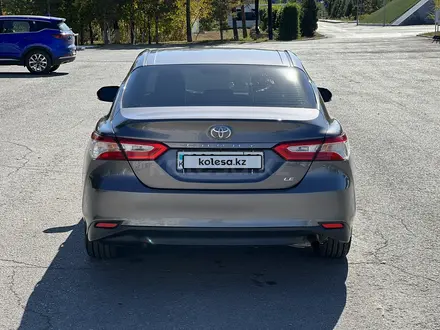 Toyota Camry 2018 года за 12 200 000 тг. в Астана – фото 13