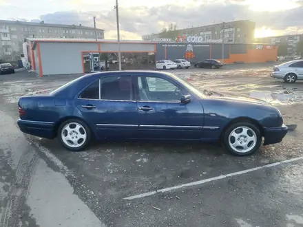 Mercedes-Benz E 280 1996 года за 2 200 000 тг. в Астана – фото 3