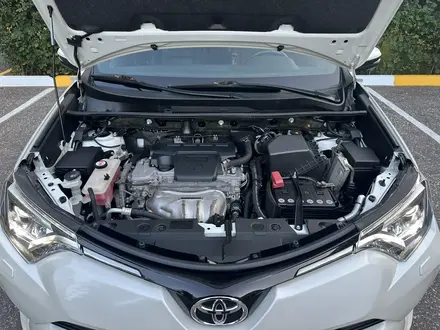 Toyota RAV4 2018 года за 14 600 000 тг. в Караганда – фото 39