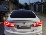 Hyundai Elantra 2013 годаүшін4 500 000 тг. в Шымкент – фото 2