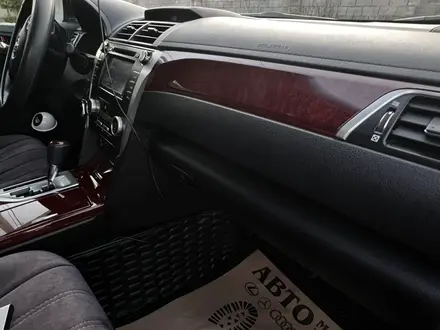 Toyota Camry 2013 года за 10 000 000 тг. в Алматы – фото 37