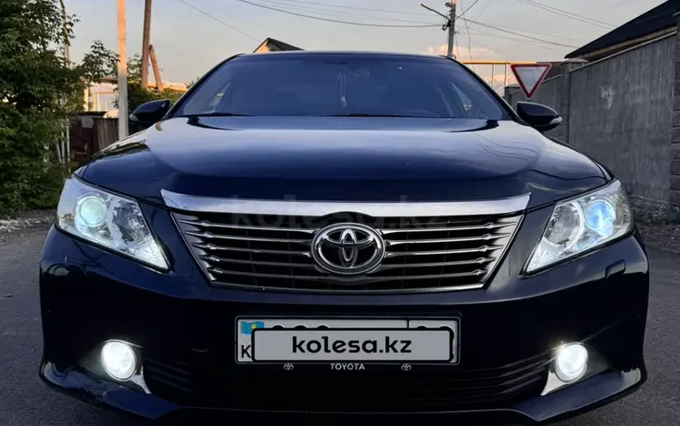 Toyota Camry 2013 года за 10 000 000 тг. в Алматы