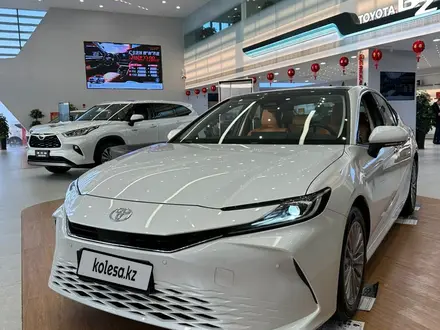 Toyota Camry 2024 года за 12 100 000 тг. в Астана