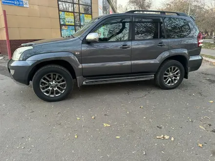 Toyota Land Cruiser Prado 2007 года за 11 000 000 тг. в Петропавловск – фото 2