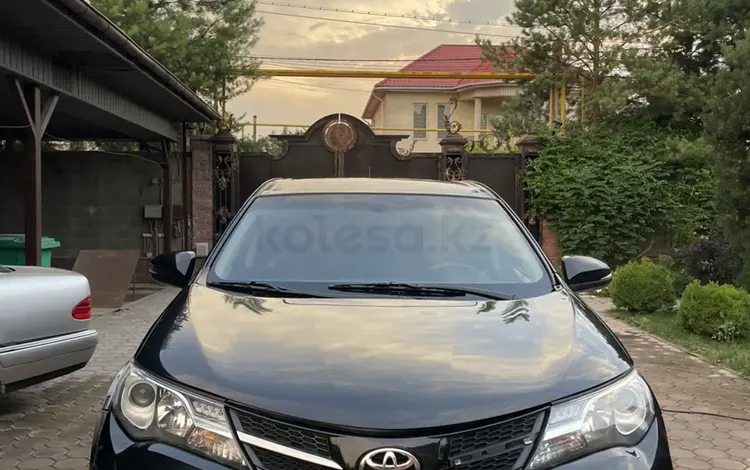Toyota RAV4 2012 годаfor8 000 000 тг. в Алматы