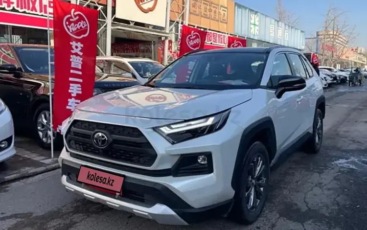 Toyota RAV4 2024 года за 15 000 000 тг. в Алматы