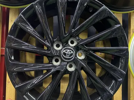 Lexus R18: 5: 114.3 за 258 000 тг. в Павлодар
