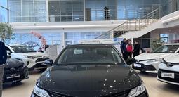 Toyota Camry 2023 года за 21 500 000 тг. в Астана