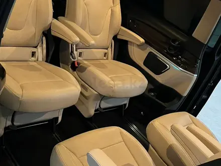 Водителем Mercedes Benz viano vito V-Class виано вито минивэнов в Астана – фото 8