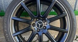 Оригинал диски AMG и резина размером 245/40 R20 за 690 000 тг. в Алматы