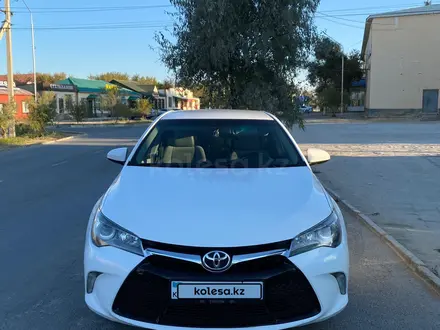 Toyota Camry 2015 года за 10 500 000 тг. в Актау – фото 2