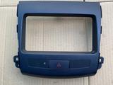 Рамка магнитолы на Митсубиси Оутлендер XL за 8 000 тг. в Караганда – фото 2