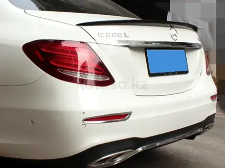 Спойлер задний для мерседес w213 E класс. за 50 000 тг. в Астана – фото 3