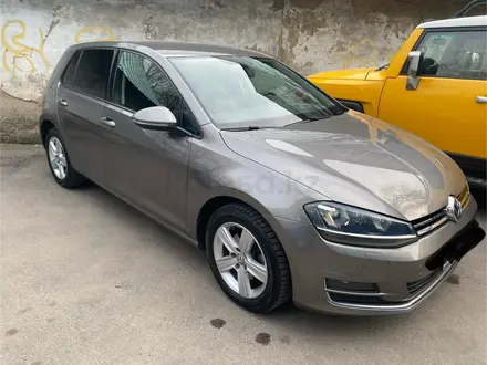 Volkswagen Golf 2015 года за 7 900 000 тг. в Алматы