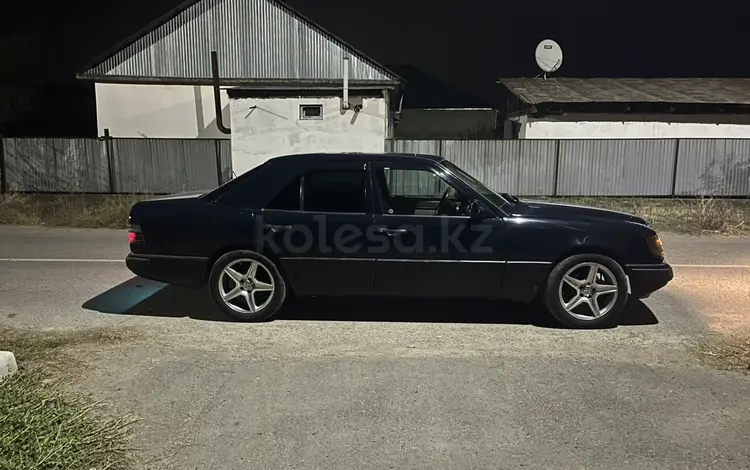 Mercedes-Benz E 230 1992 года за 1 900 000 тг. в Талдыкорган