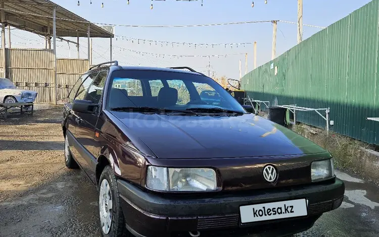 Volkswagen Passat 1993 годаfor1 700 000 тг. в Шымкент