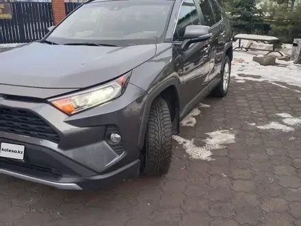 Toyota RAV4 2021 года за 14 200 000 тг. в Алматы – фото 6