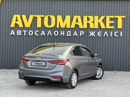 Hyundai Accent 2020 года за 7 290 000 тг. в Актобе – фото 3
