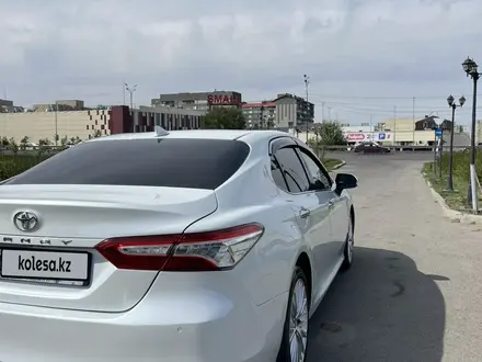 Toyota Camry 2021 года за 15 180 000 тг. в Алматы – фото 11