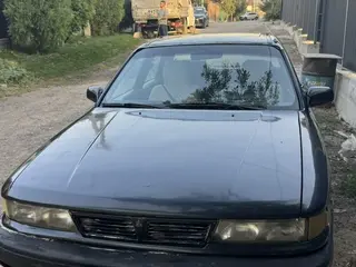 Mitsubishi Galant