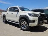 Toyota Hilux 2022 года за 27 000 000 тг. в Актау