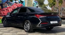 Hyundai Elantra Style 2023 годаүшін10 190 000 тг. в Алматы – фото 3
