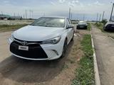 Toyota Camry 2016 года за 6 800 000 тг. в Уральск – фото 4