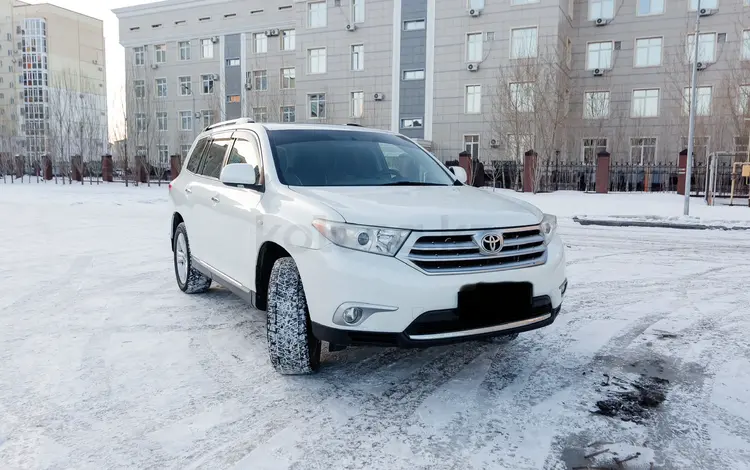 Toyota Highlander 2013 года за 13 400 000 тг. в Уральск