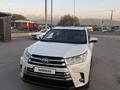 Toyota Highlander 2018 годаүшін18 500 000 тг. в Алматы