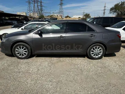 Toyota Camry 2015 года за 7 600 000 тг. в Актау – фото 3