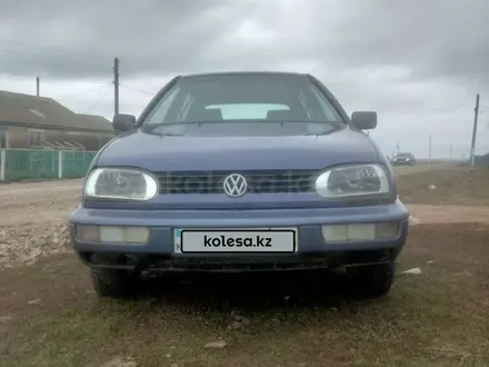 Volkswagen Golf 1995 года за 1 100 000 тг. в Кокшетау – фото 2