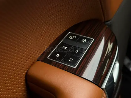 Land Rover Range Rover 2014 года за 23 000 000 тг. в Алматы – фото 20