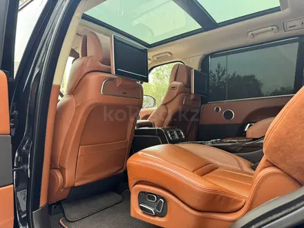 Land Rover Range Rover 2014 года за 23 000 000 тг. в Алматы – фото 16
