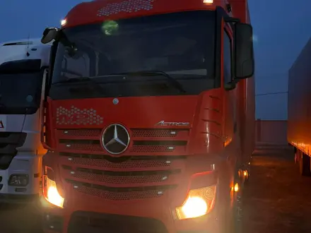Mercedes-Benz  Actros 2012 года за 42 000 000 тг. в Алматы
