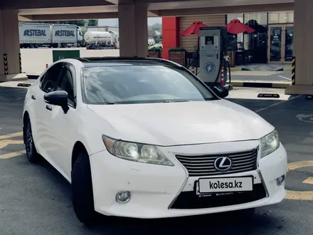 Lexus ES 250 2014 года за 9 999 999 тг. в Алматы