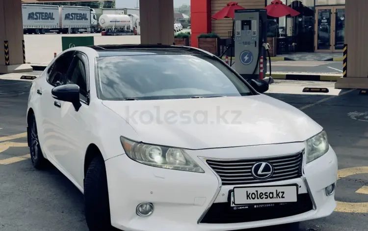 Lexus ES 250 2014 года за 9 999 999 тг. в Алматы