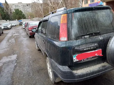 Honda CR-V 1996 года за 3 100 000 тг. в Усть-Каменогорск – фото 2