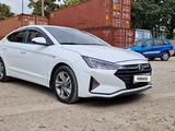 Hyundai Elantra 2019 года за 8 500 000 тг. в Шымкент – фото 3