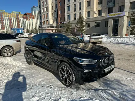 BMW X6 2021 года за 40 500 000 тг. в Астана
