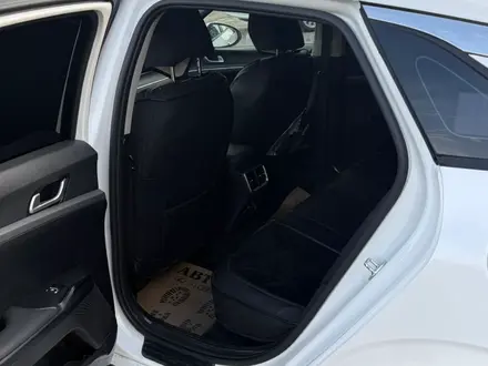 Kia K5 2022 года за 12 800 000 тг. в Атырау – фото 2