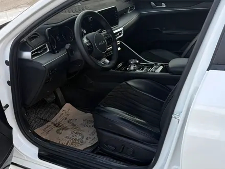 Kia K5 2022 года за 12 800 000 тг. в Атырау – фото 3
