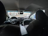 Toyota Camry 2020 года за 12 500 000 тг. в Астана – фото 4