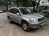 Toyota RAV4 2004 годаүшін4 900 000 тг. в Алматы – фото 4