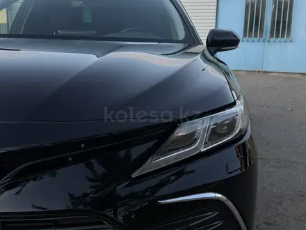 Toyota Camry 2023 года за 15 900 000 тг. в Павлодар – фото 5