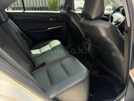 Toyota Camry 2015 года за 9 700 000 тг. в Алматы – фото 14