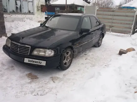 Mercedes-Benz C 220 1995 года за 1 500 000 тг. в Усть-Каменогорск – фото 12